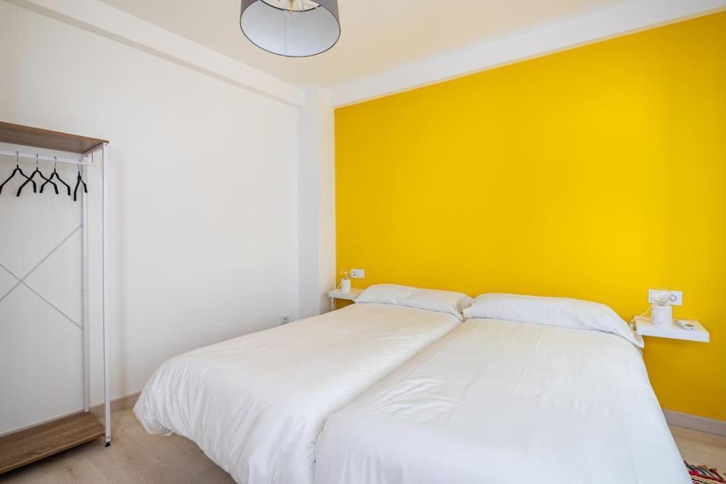 Iria Gardens Apartment Padrón Екстериор снимка